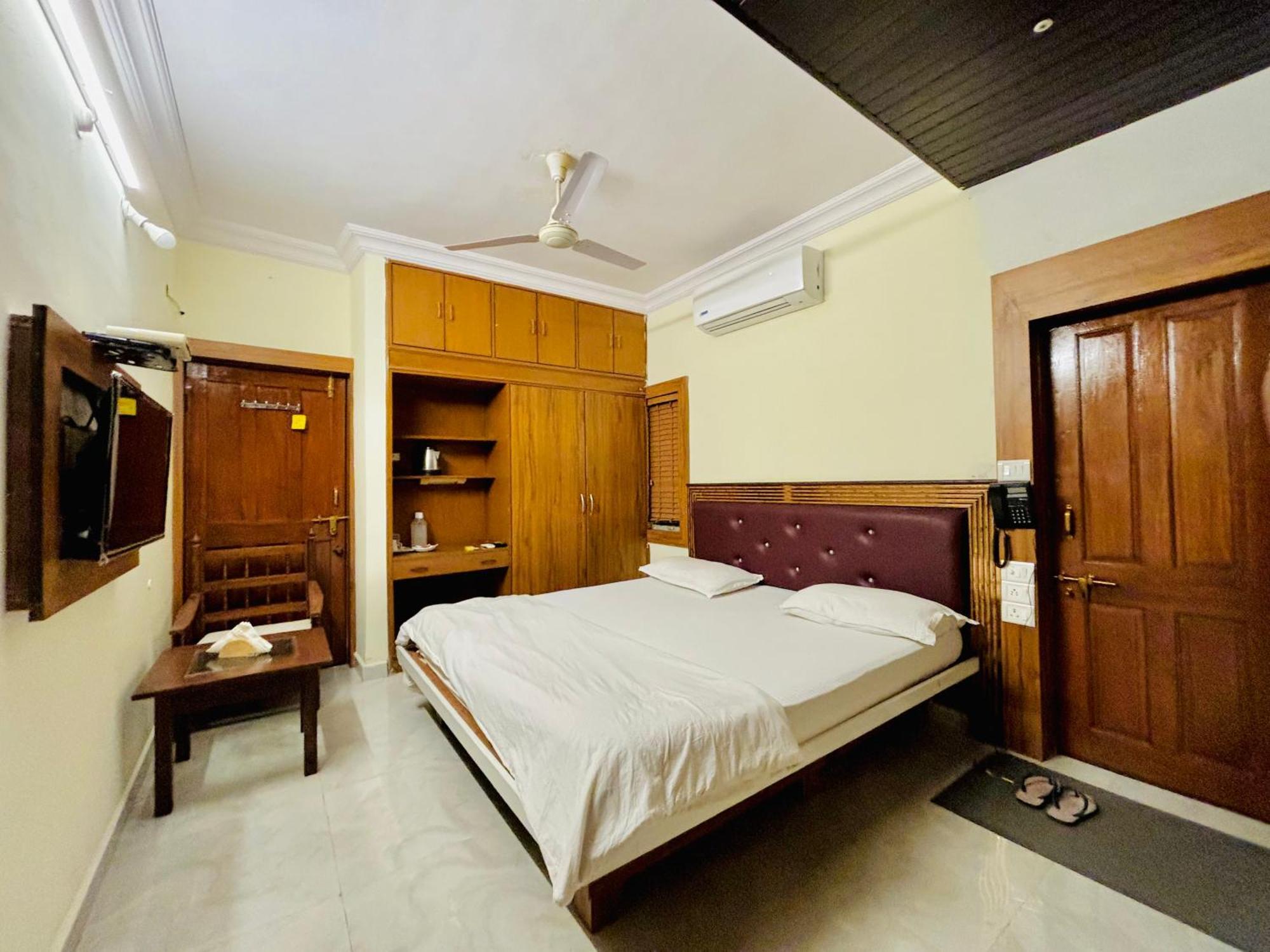 Royal Palms Luxury Service Apartment Nágpur Szoba fotó