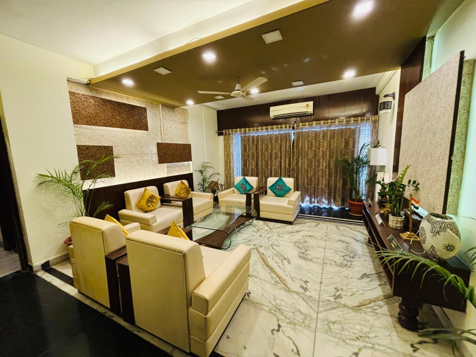 Royal Palms Luxury Service Apartment Nágpur Kültér fotó